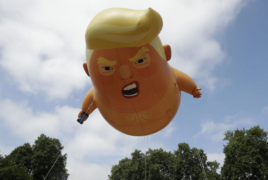 Photo of baby Trump blimp
