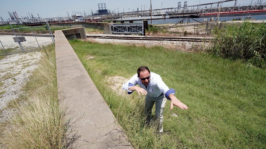 Photo Resident Engineer Steve Sherrill, with the US Army Corps of Engineers