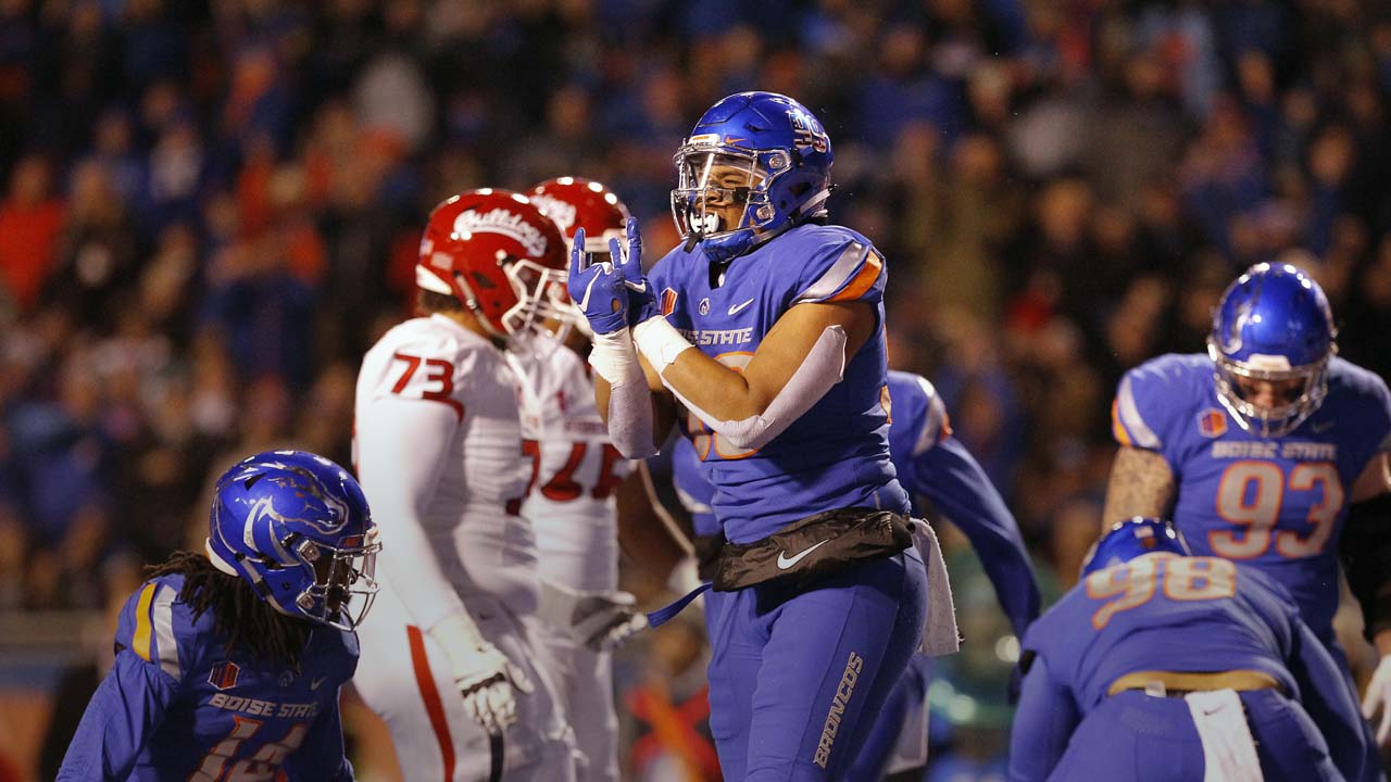 Photo of Boise State's Curtis Weaver