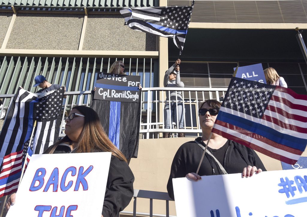 Photo of crowd outside of Stanislaus County courthouse in Modesto