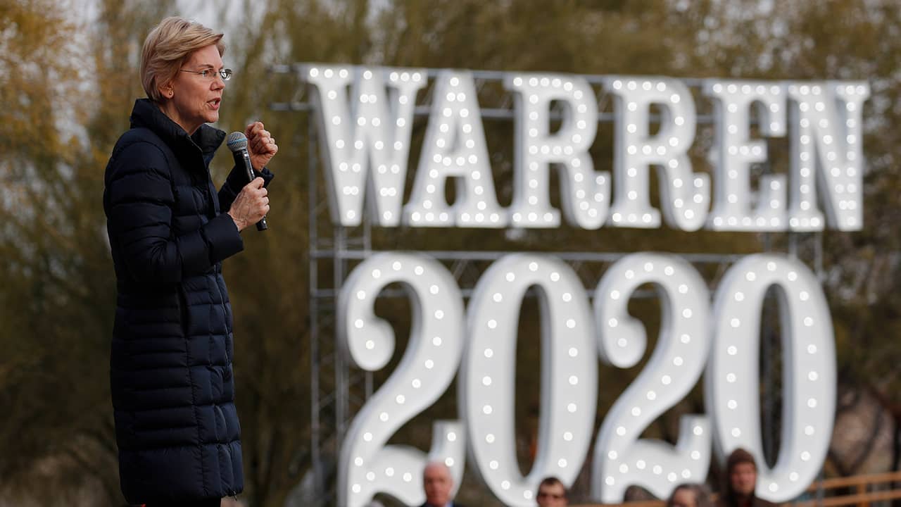 Photo of Elizabeth Warren