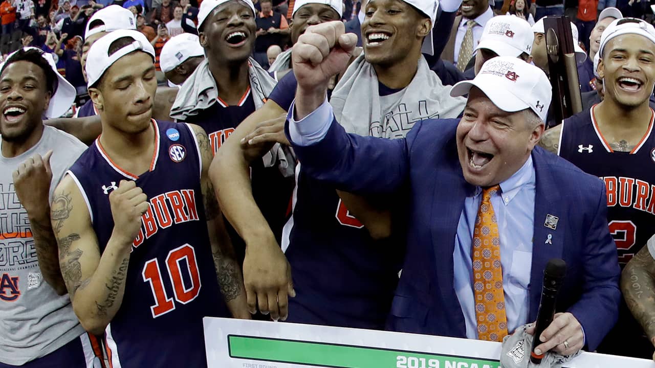 Photo of Bruce Pearl