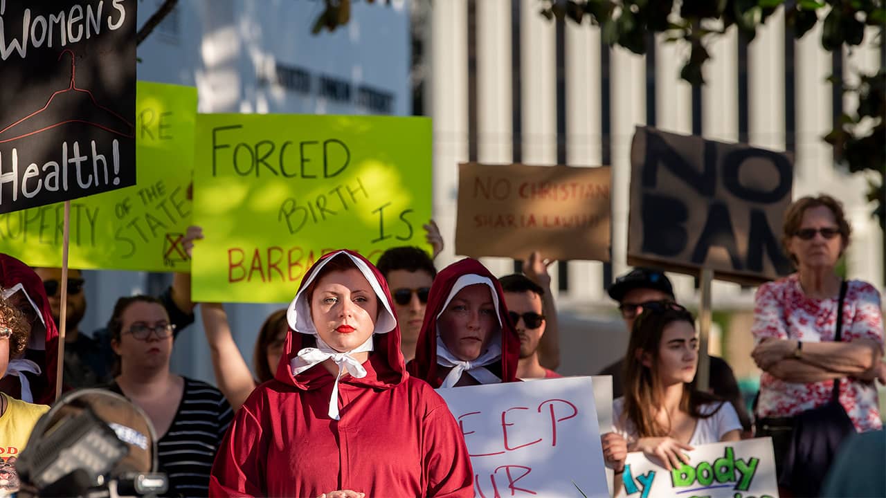 Photo of abortion ban protestors