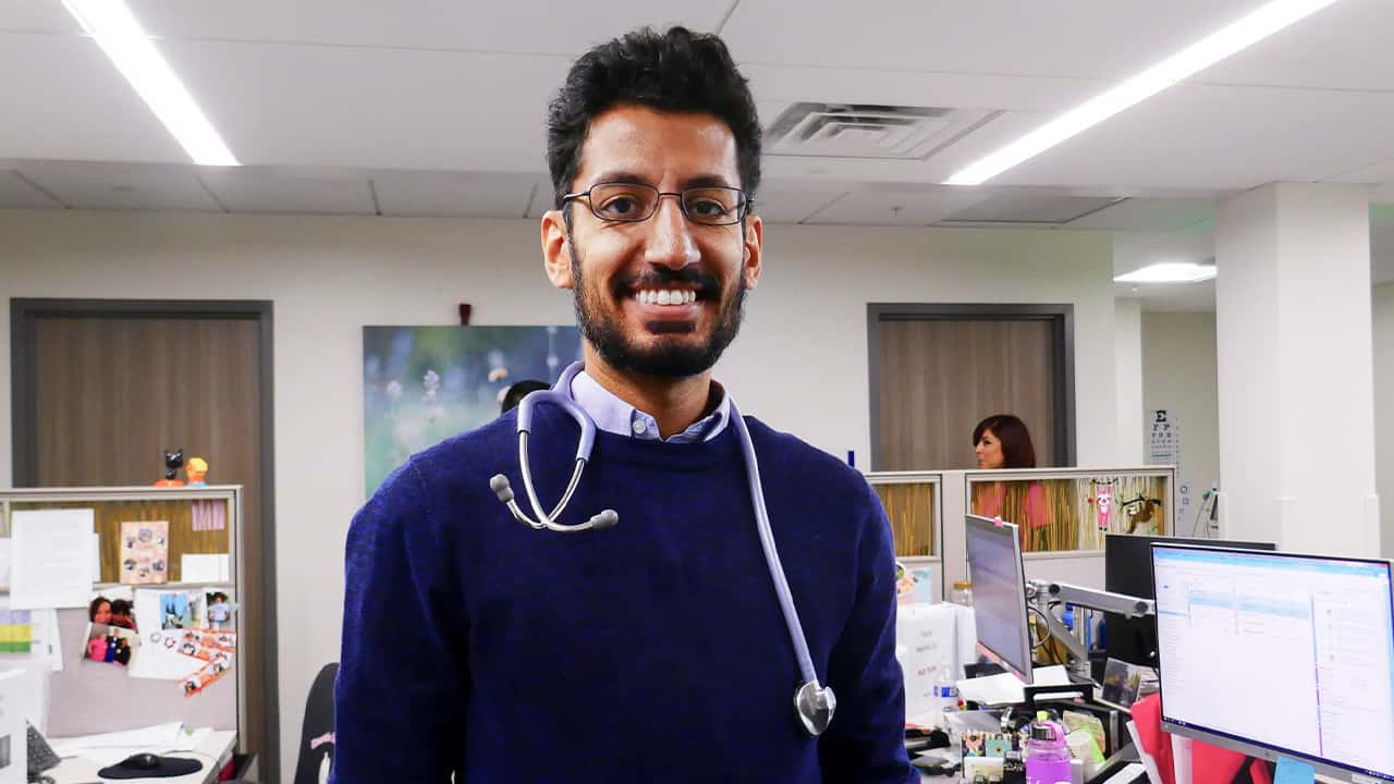 Photo of Dr. Moazzum Bajwa